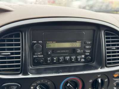 2000 Toyota Tundra Reg Cab, $7991. Photo 3