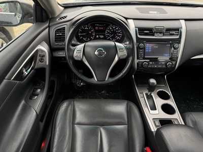 2013 Nissan Altima, $11990. Photo 8
