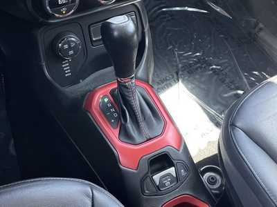 2017 Jeep Renegade, $10390. Photo 8