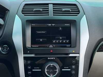 2013 Ford Explorer, $8799. Photo 3