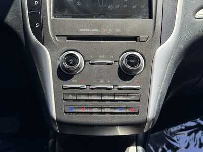 2015 Lincoln MKC, $8491. Photo 5