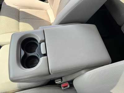 2010 Ford F150 Crew Cab, $10990. Photo 8