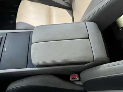2011 Mazda CX-9, $7491. Photo 12
