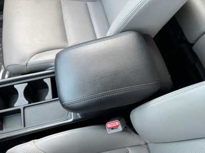 2015 Honda CR-V, $15990. Photo 11