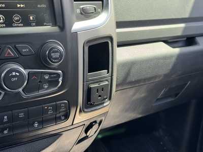 2014 RAM 1500 Crew Cab, $16991. Photo 7