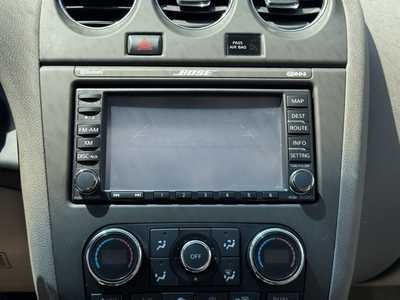 2010 Nissan Altima, $8992. Photo 4