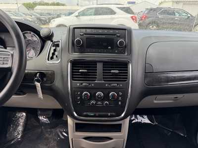 2016 Dodge Caravan, Grand, $8991. Photo 2