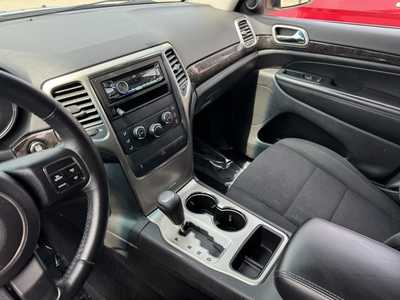 2011 Jeep Grand Cherokee, $9200. Photo 4