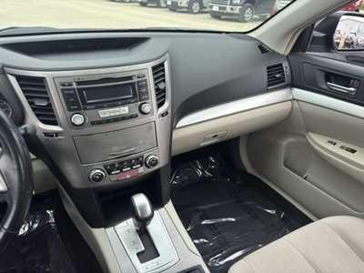 2013 Subaru Legacy, $6990. Photo 12