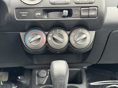 2007 Honda Fit, $6000. Photo 4