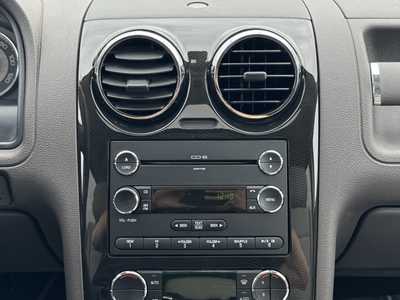 2008 Ford Taurus X, $4991. Photo 3