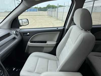 2008 Ford Taurus X, $4991. Photo 9