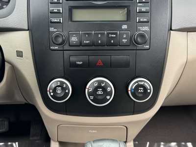 2009 Kia Spectra, $3999. Photo 4
