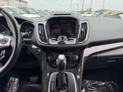 2013 Ford Escape, $8790. Photo 3