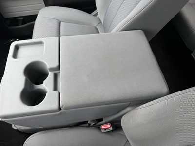 2014 Ford F150 Crew Cab, $17998. Photo 10