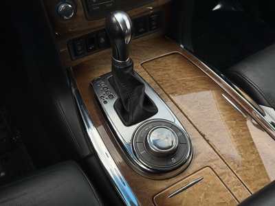 2012 Infiniti QX56, $10990. Photo 8