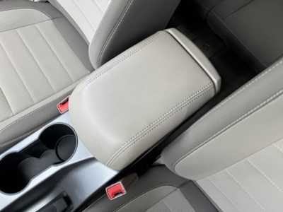 2013 Ford Escape, $8990. Photo 9