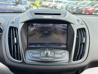 2014 Ford Escape, $10490. Photo 4