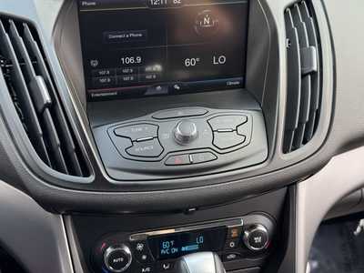 2014 Ford Escape, $10490. Photo 5