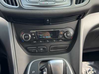 2014 Ford Escape, $10490. Photo 6