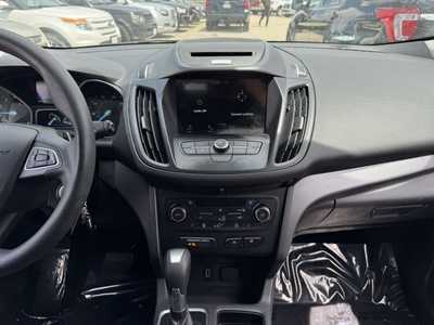 2017 Ford Escape, $12590. Photo 2