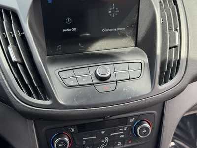 2017 Ford Escape, $12590. Photo 6