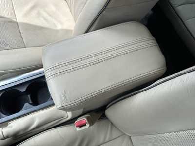 2011 Lincoln MKZ, $6990. Photo 11