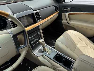 2011 Lincoln MKZ, $6990. Photo 8