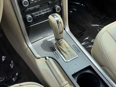 2011 Lincoln MKZ, $6990. Photo 9