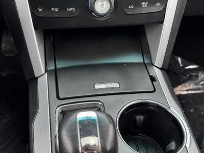 2015 Ford Explorer, $12499. Photo 6