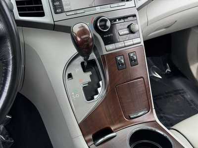 2009 Toyota Venza, $10999. Photo 6