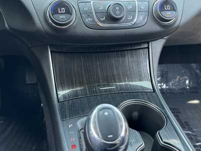 2017 Chevrolet Impala, $8990. Photo 5