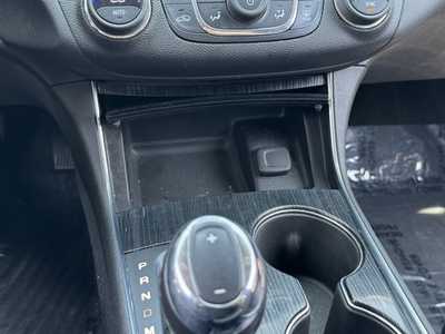 2017 Chevrolet Impala, $8990. Photo 6