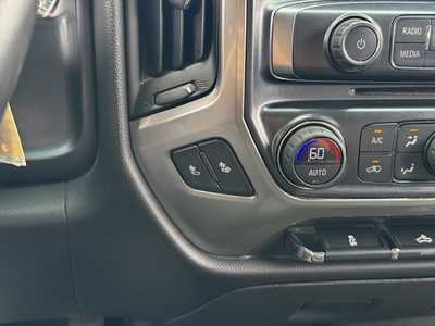 2017 Chevrolet 1500 Crew Cab, $13990. Photo 5