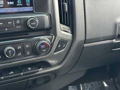 2017 Chevrolet 1500 Crew Cab, $13990. Photo 7