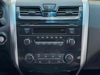 2013 Nissan Altima, $8490. Photo 3