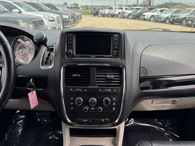 2019 Dodge Caravan, Grand, $13990. Photo 2