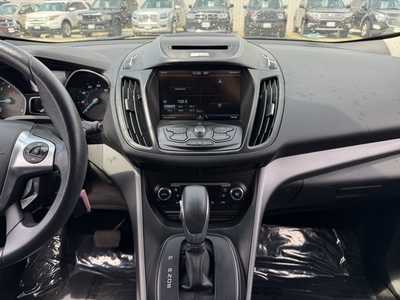 2014 Ford Escape, $10990. Photo 2