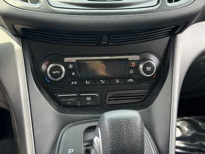 2014 Ford Escape, $10990. Photo 6
