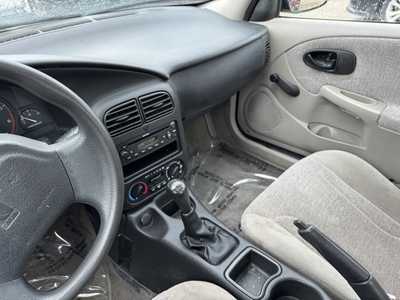 2002 Saturn S Series, $3490. Photo 5