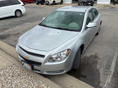 2010 Chevrolet Malibu, $6990. Photo 2