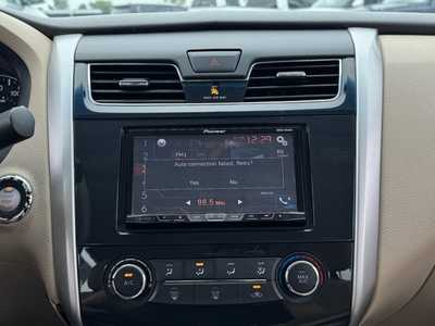 2014 Nissan Altima, $7000. Photo 3