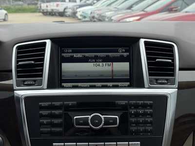 2015 Mercedes-Benz M-Class, $14800. Photo 3