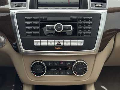 2015 Mercedes-Benz M-Class, $14800. Photo 5