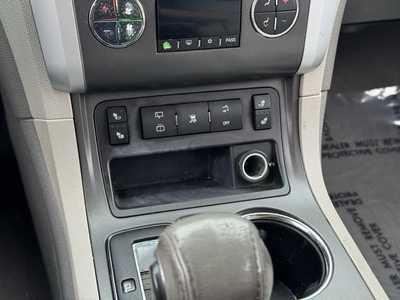 2010 Chevrolet Traverse, $5990. Photo 4