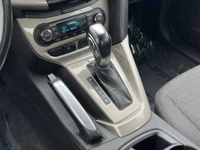 2012 Ford Focus, $5990. Photo 7