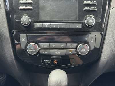 2014 Nissan Rogue, $7990. Photo 5