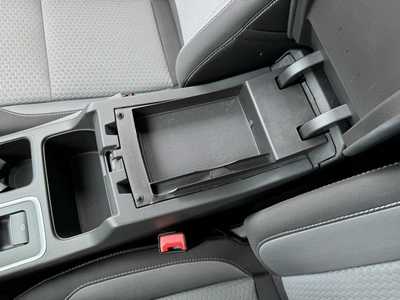 2017 Ford Escape, $10490. Photo 11