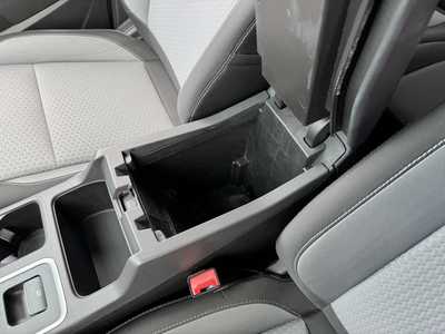 2017 Ford Escape, $10490. Photo 12