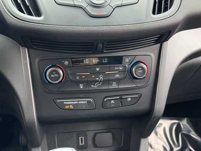 2017 Ford Escape, $10490. Photo 5